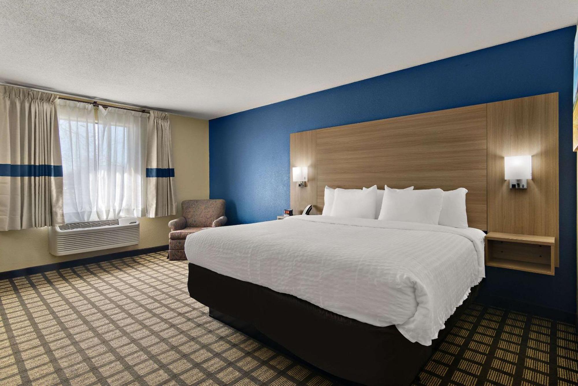 Clarion Pointe Bloomington-Normal Near I-55 And University Exterior photo